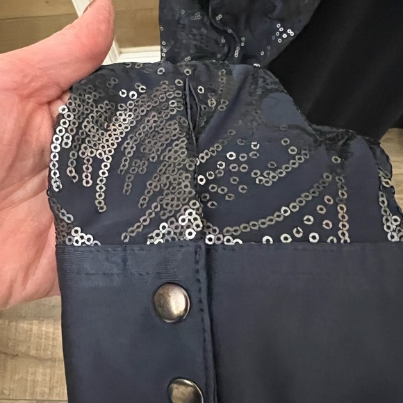 Roper women’s blue button down shirt with paisley sequin detail sz XL - Picture 3 of 7